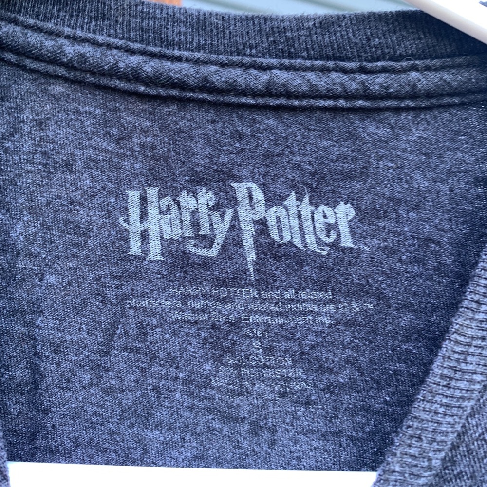 t-shirt - Picture 2 of 3